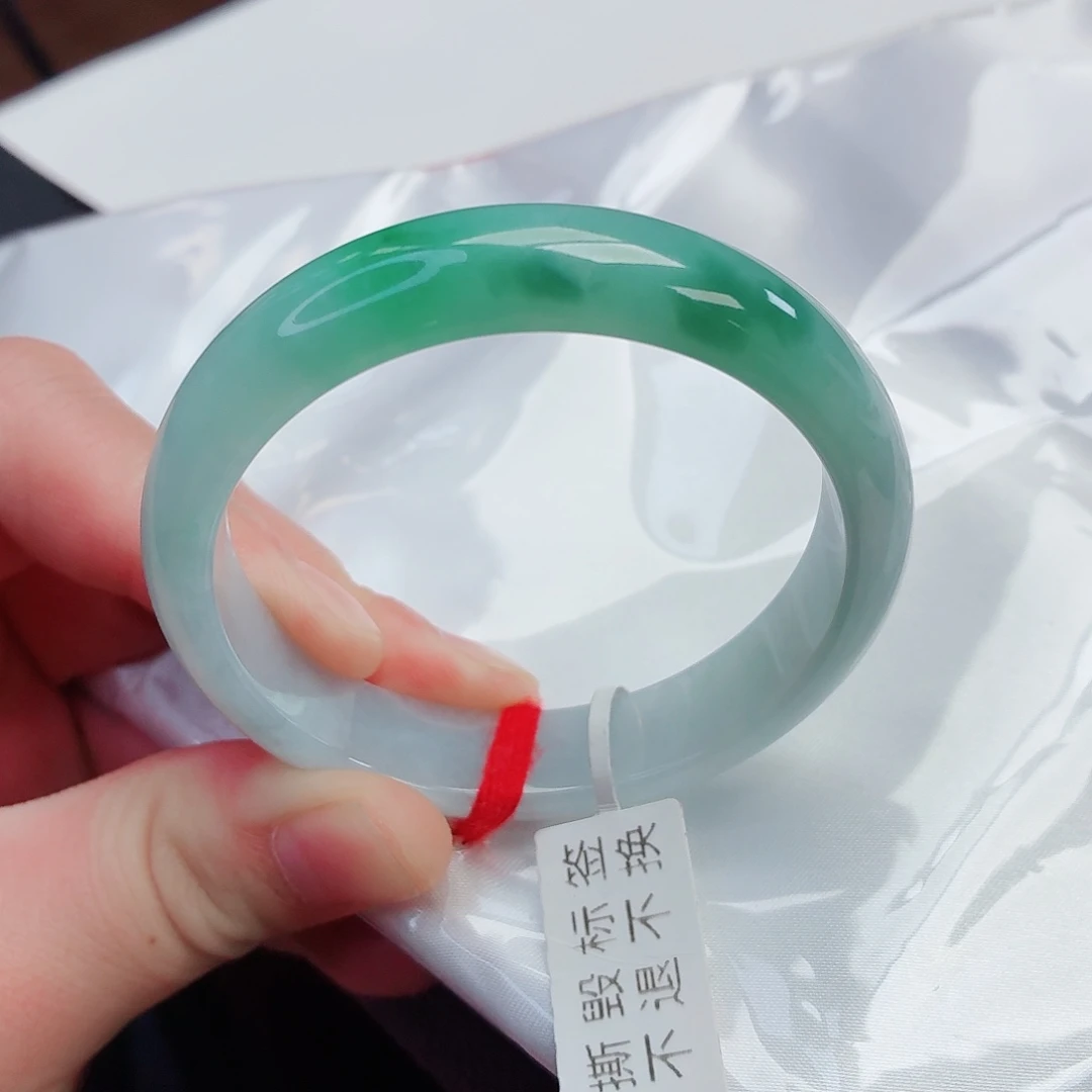 翡翠未镶嵌手镯天然翡翠A货53