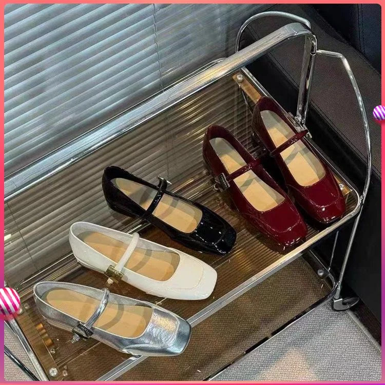 红色玛丽珍女鞋2025新款法式晚晚风一字带单鞋红色婚鞋平底小皮鞋