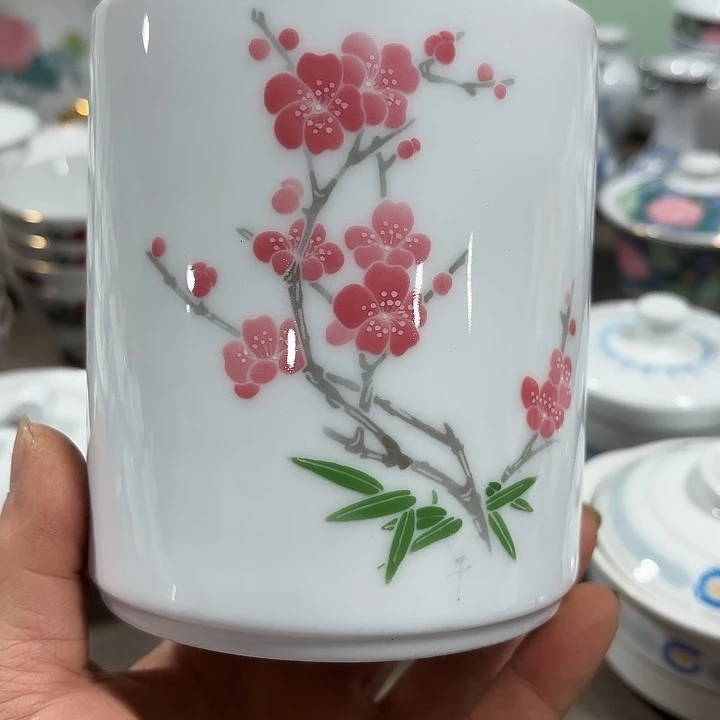 陶梅花，笔筒，笔筒，笔筒，笔筒笔