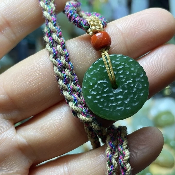 和田玉未镶嵌车挂