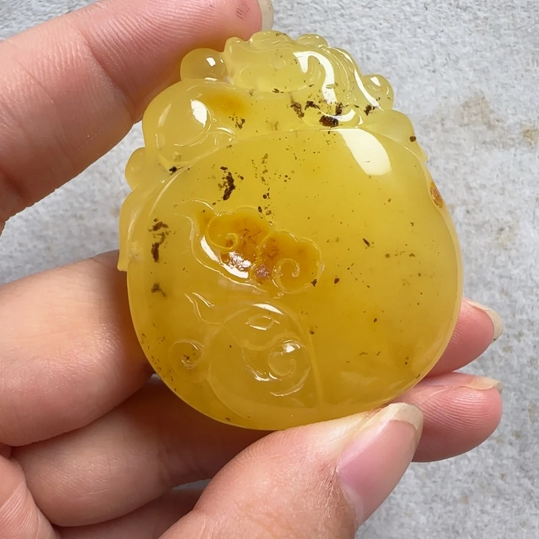 蜜蜡未镶嵌珠宝奇石有瑕疵