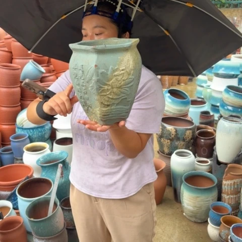 口18高24瑕疵一个盆瑕。