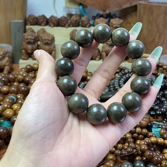 老山檀香微瑕疵阴沉1.8手串