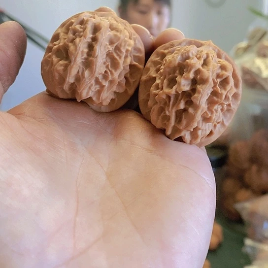 【闪购商品】把件文玩核桃38蜡皮刀子