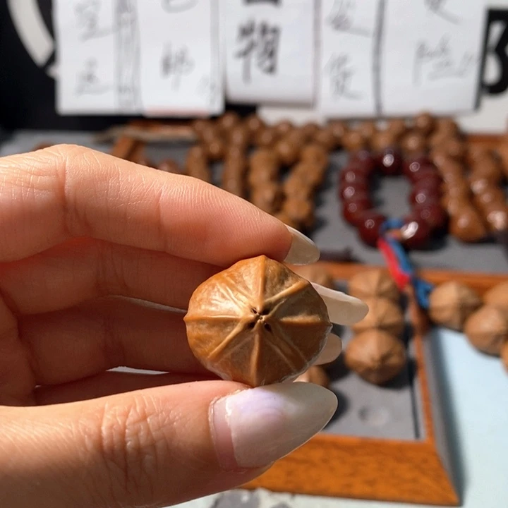 D***调手串橄榄核25精品4花3通