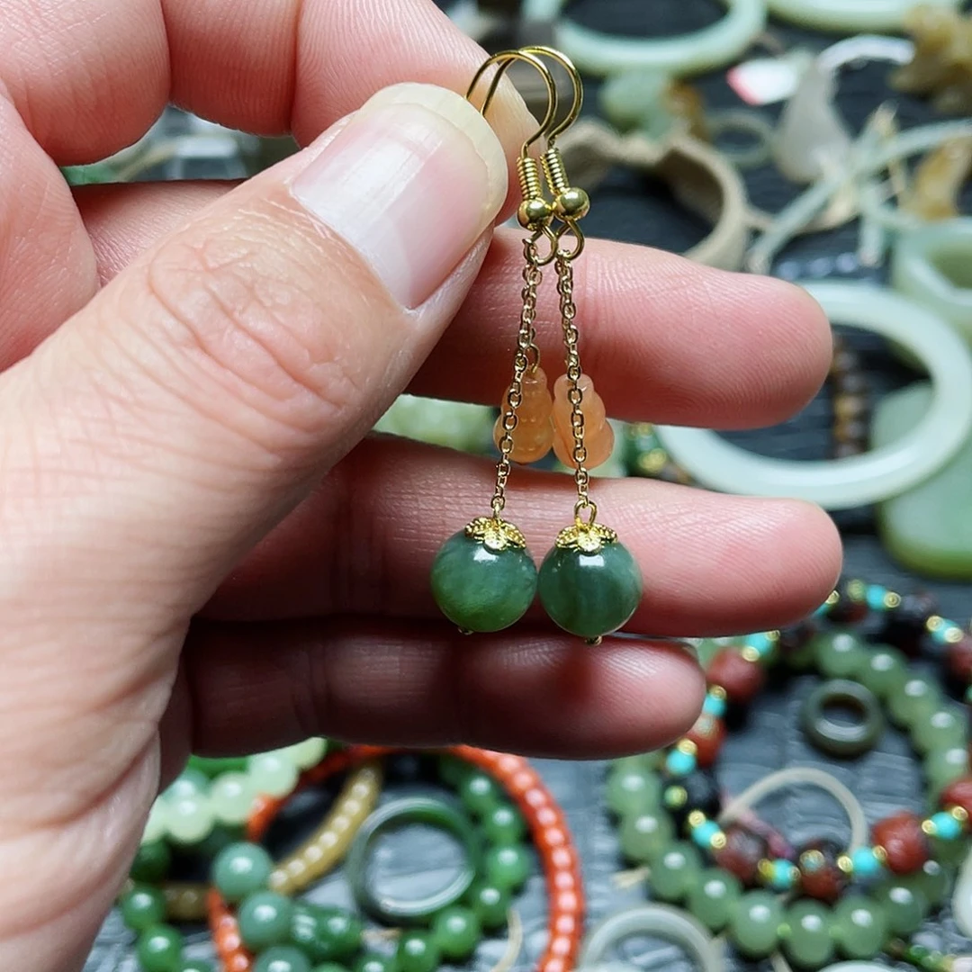 未镶嵌和田玉耳饰伊****）