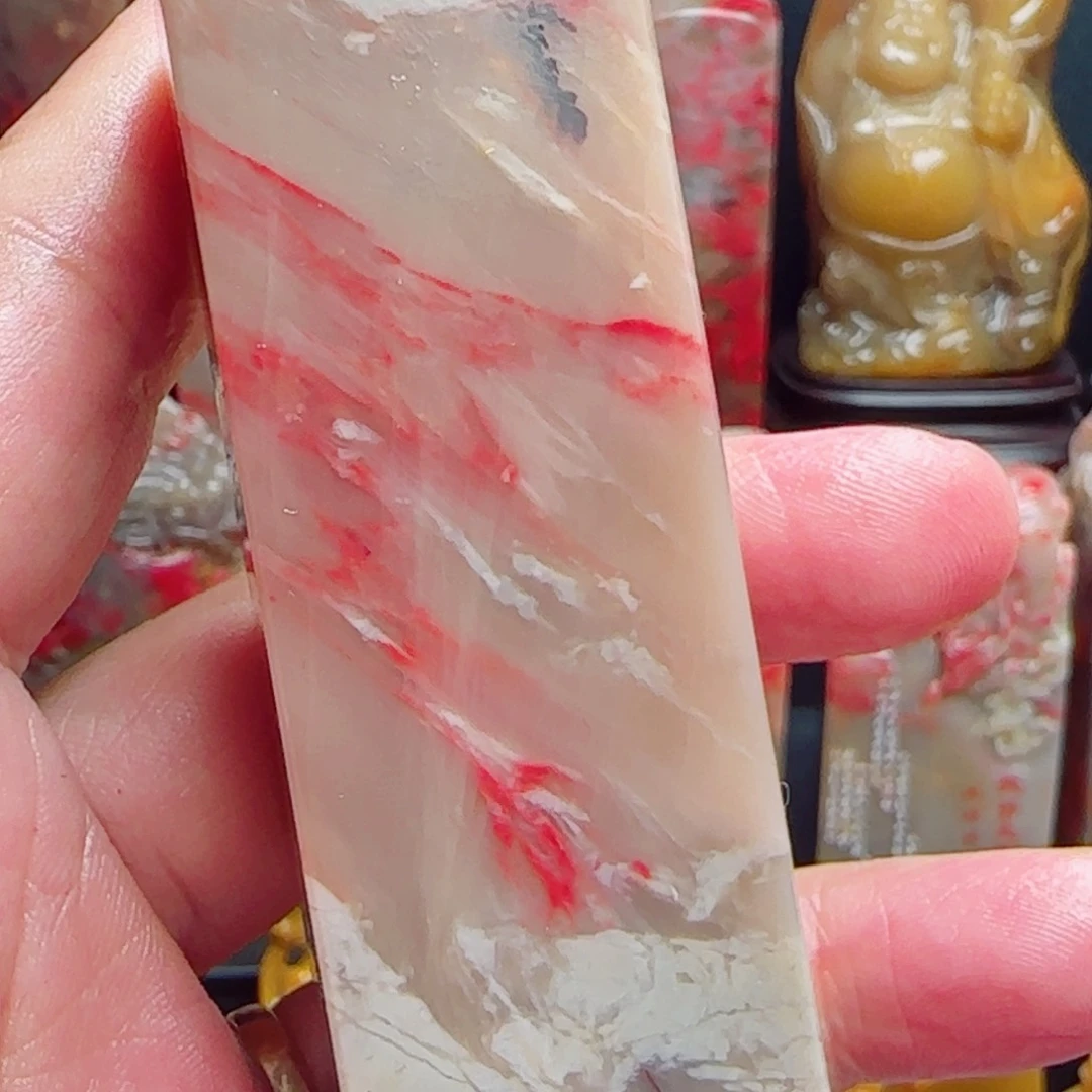 昌化石昌化鸡血石