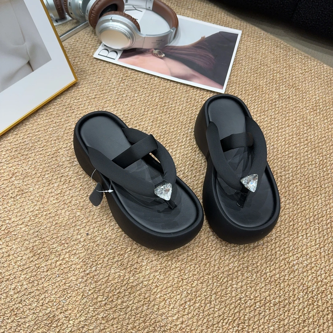 7-2512夏季新品女厚底水钻人字拖鞋时尚简约潮流百搭休闲凉拖7cm