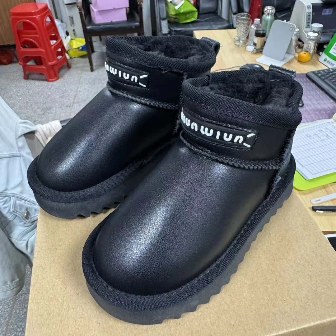 雪地靴儿童冬季休闲风平跟短筒套筒女男男女通用8810