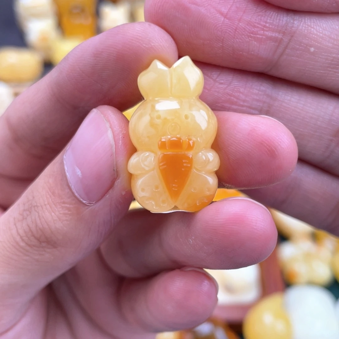 裸石琥珀未镶嵌蜜蜡