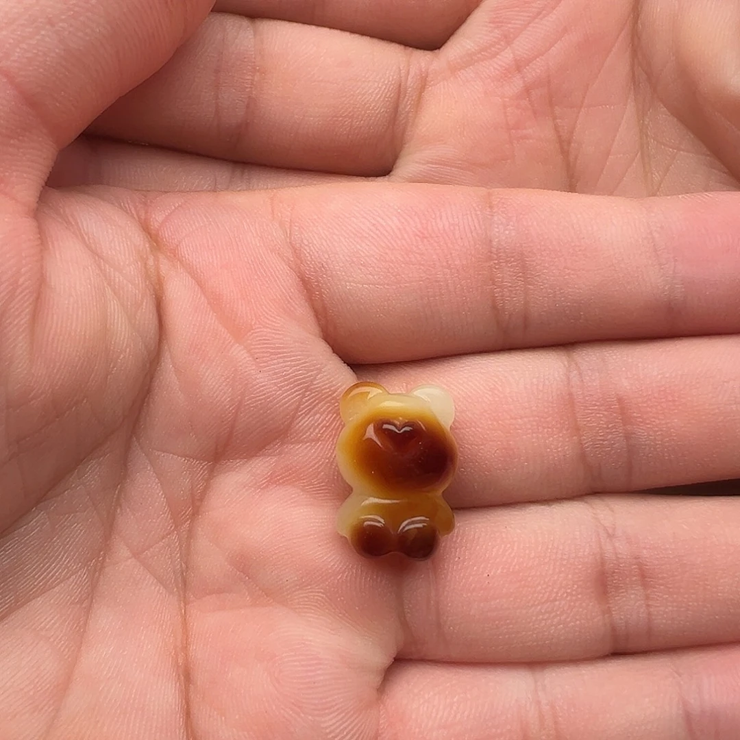 蜜蜡颈饰未镶嵌俏色小熊提溜吊坠（打孔不退换）