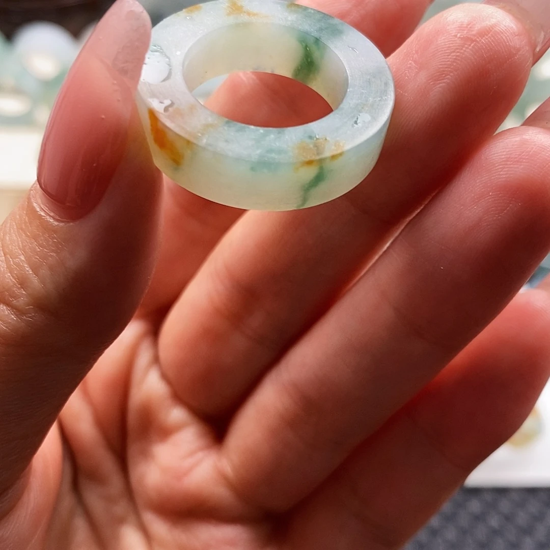 定制翡翠未镶嵌圥**忈翡翠