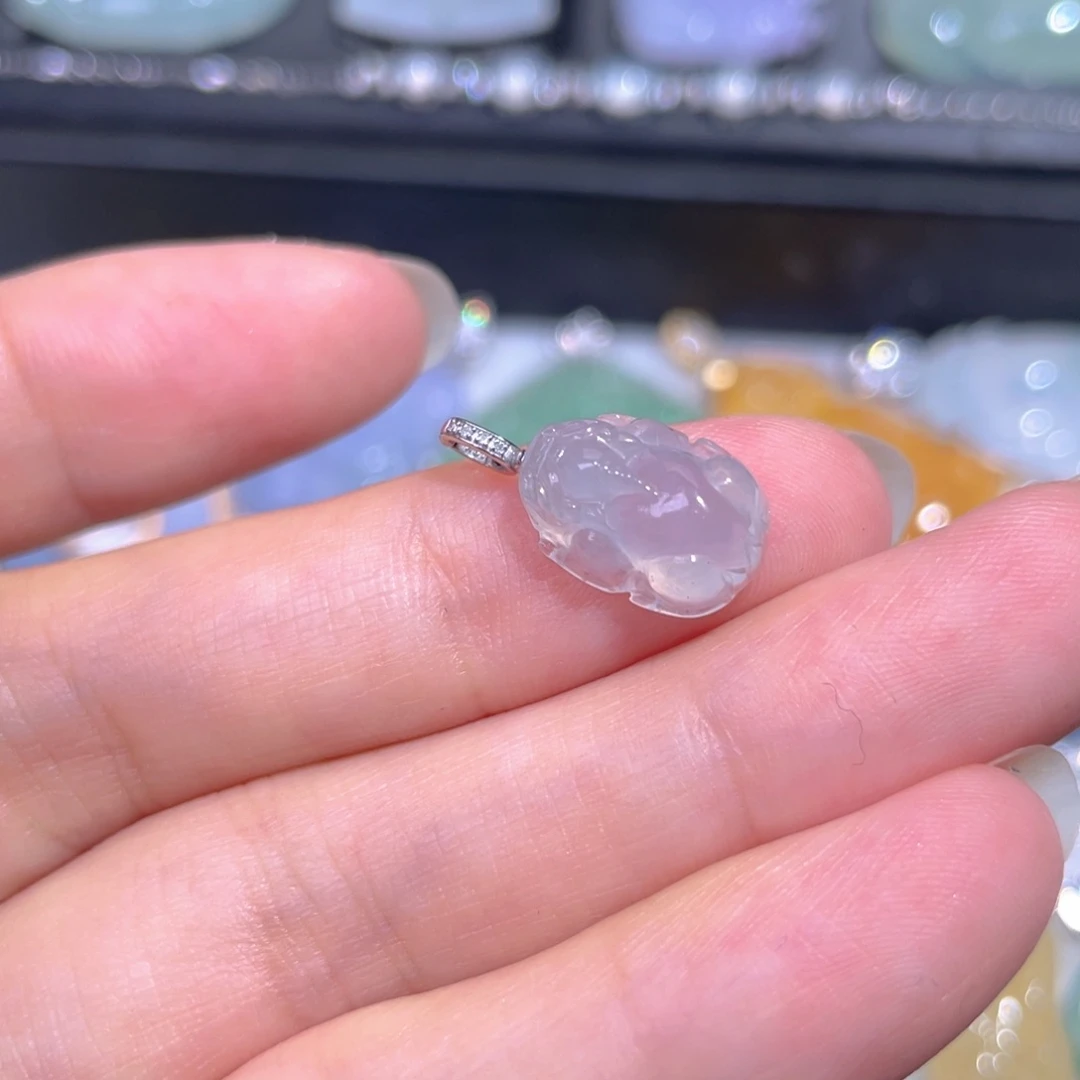 颈饰18K金镶嵌翡翠翡翠