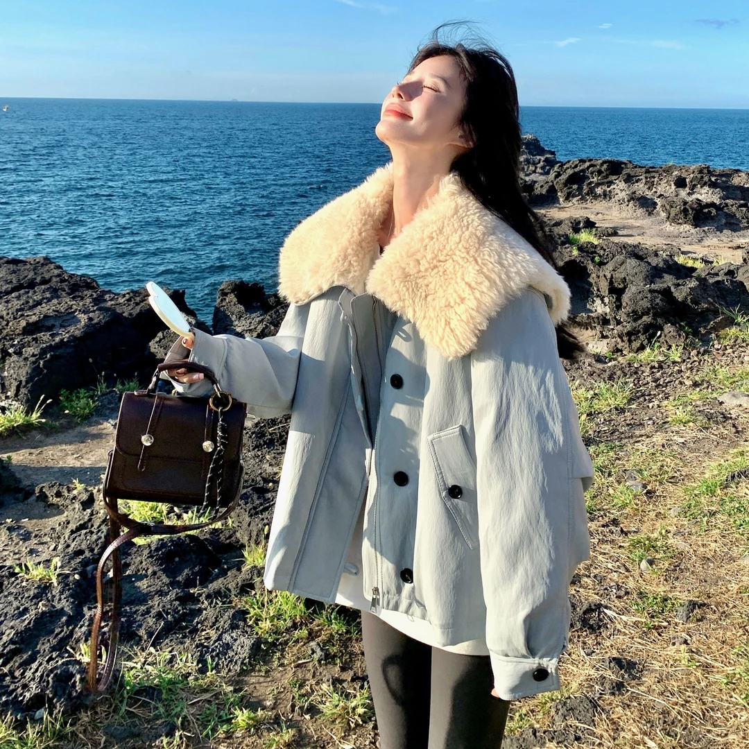 羊羔毛海军领羽绒服女冬季新款小个子短款蓝色工装90白鸭绒厚外套