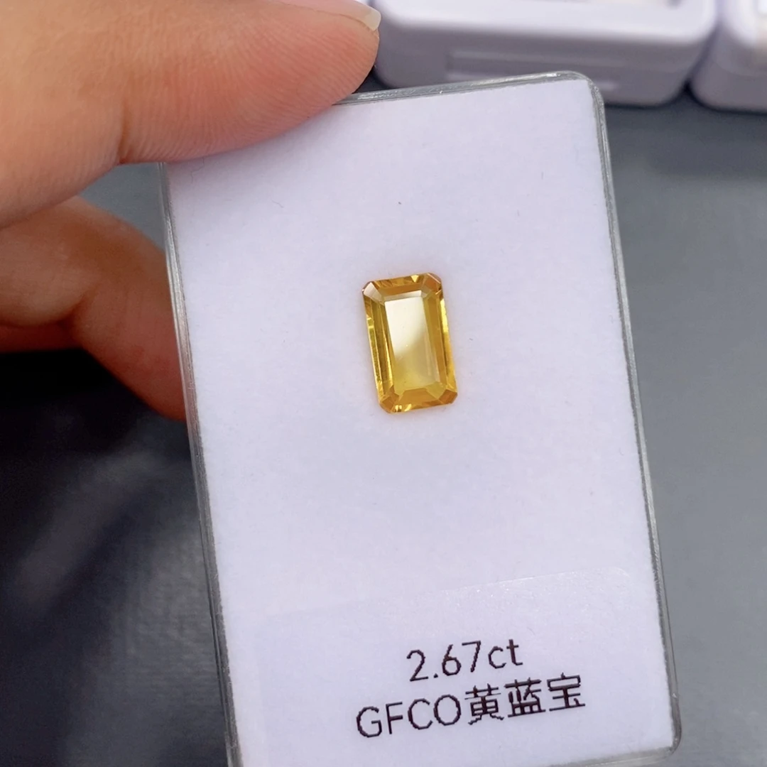 蓝宝石裸石未镶嵌2.67克拉