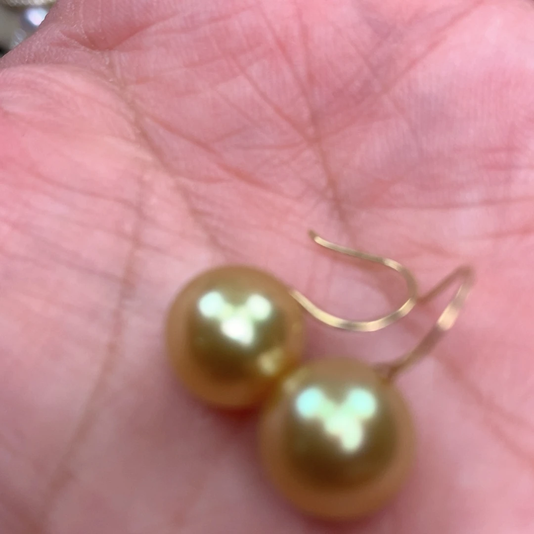 18K金镶嵌耳饰海水珍珠