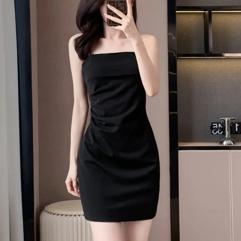 黑色吊带连衣裙春夏季新款高级感褶皱收腰秋装女款爆款2025新款