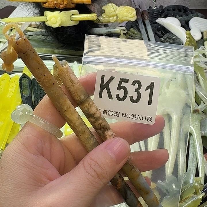 彩***姐蛇纹石玉合金发饰