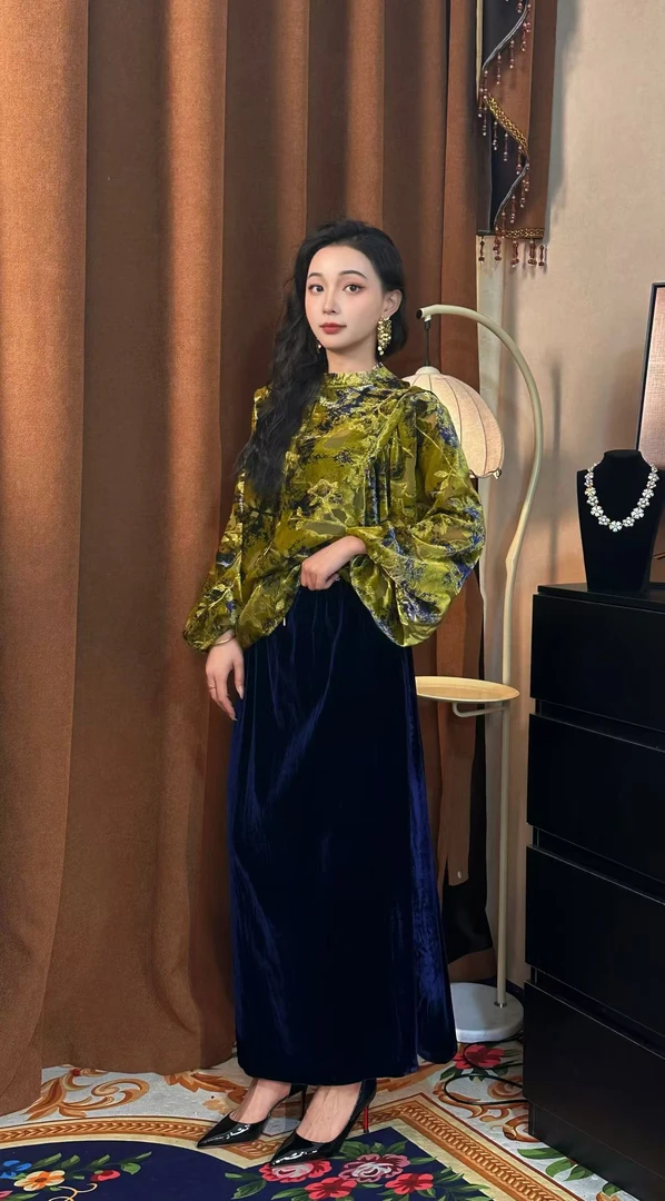 迪拜时尚丝绒烧花套装前后两穿001