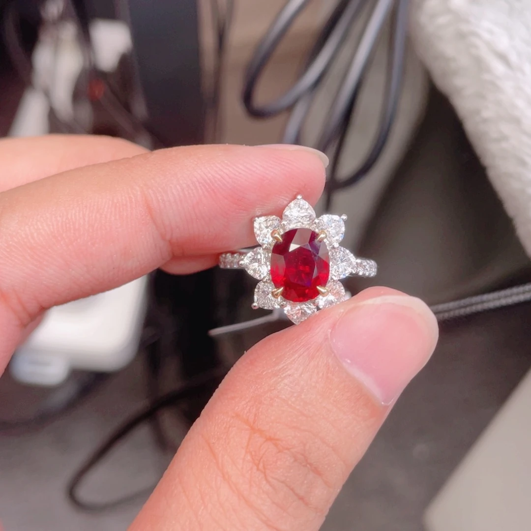 红宝石18K金镶嵌戒指3.02ct 无烧鸽血