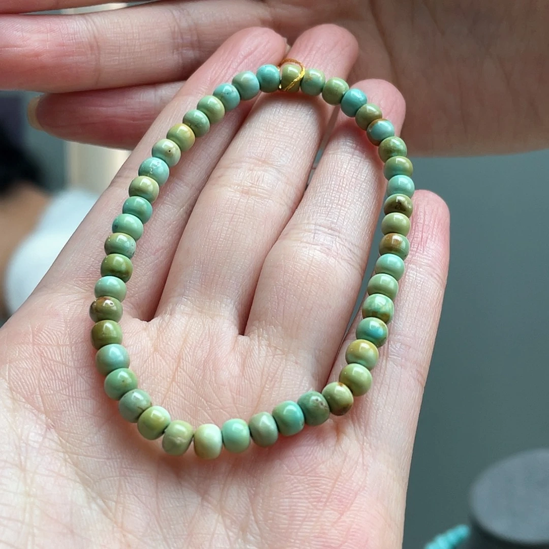 绿松石未镶嵌颈饰