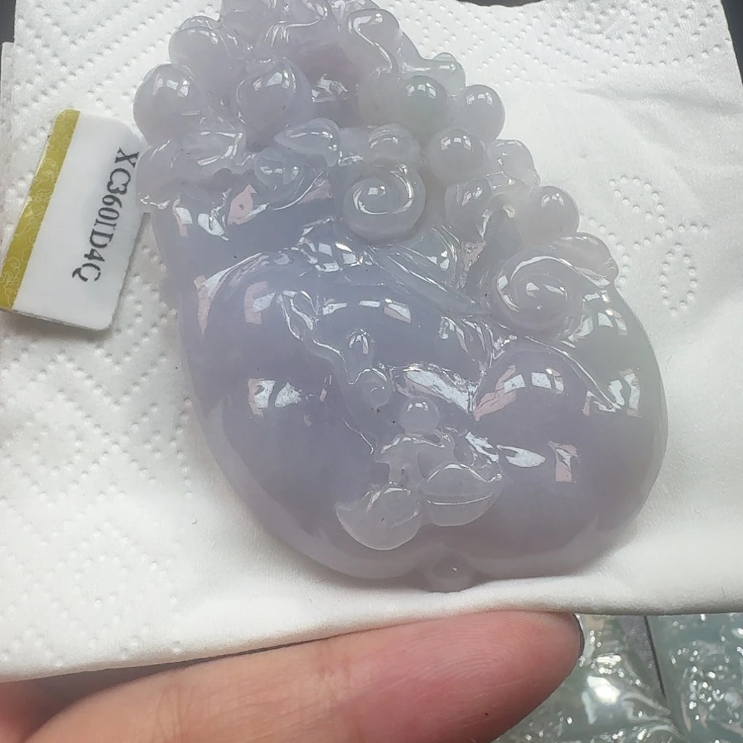 翡翠未镶嵌颈饰吊坠
