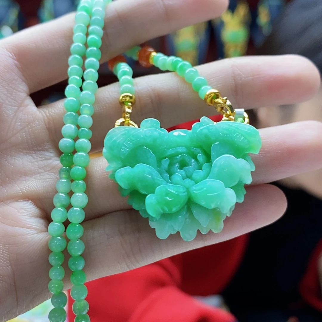 ꧁***꧂翡翠未镶嵌颈饰吊坠