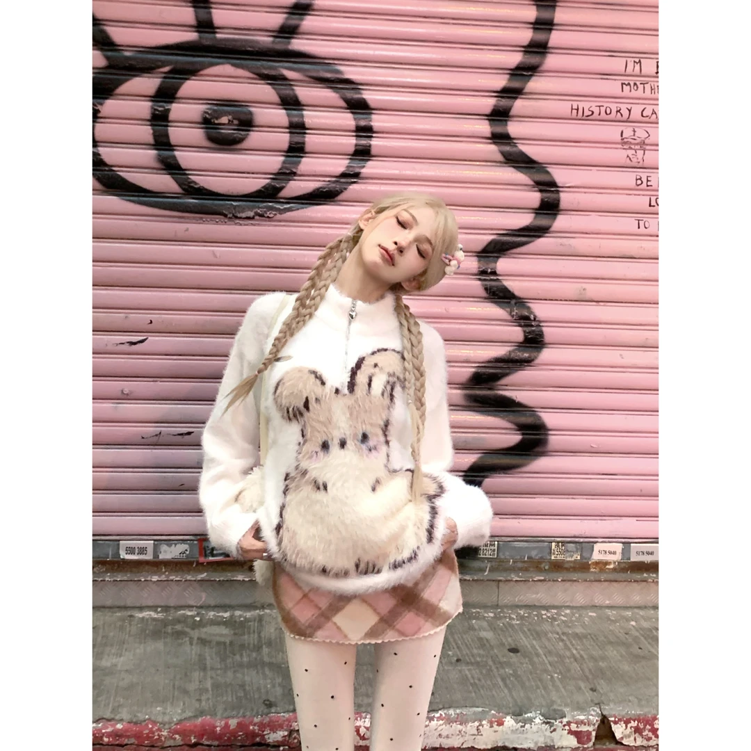 绘梨衣【奶酪兔叽卷】秋冬美式半领白色毛绒兔子毛衣英伦格子套装