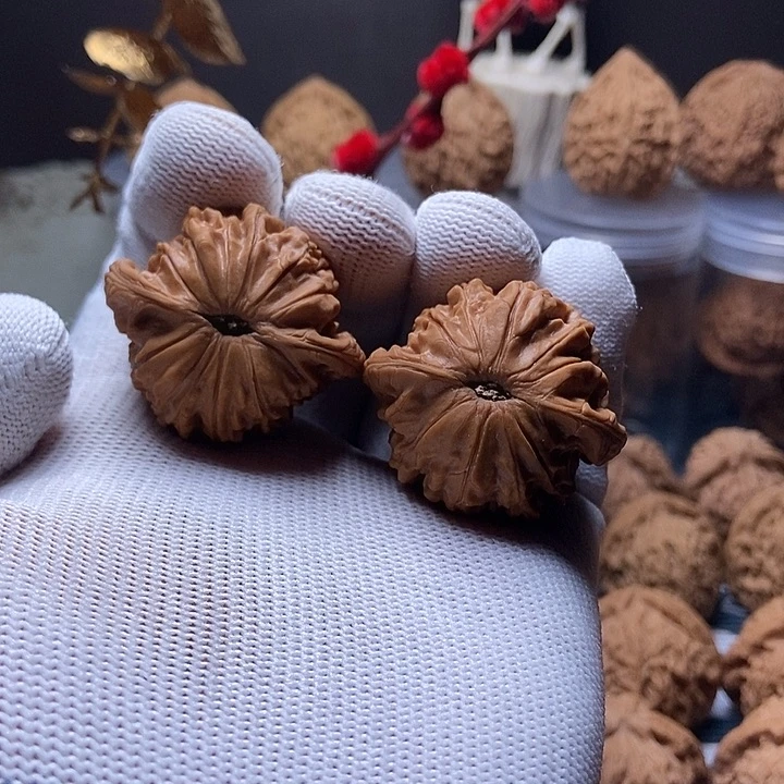 文玩核桃吊坠磨盘