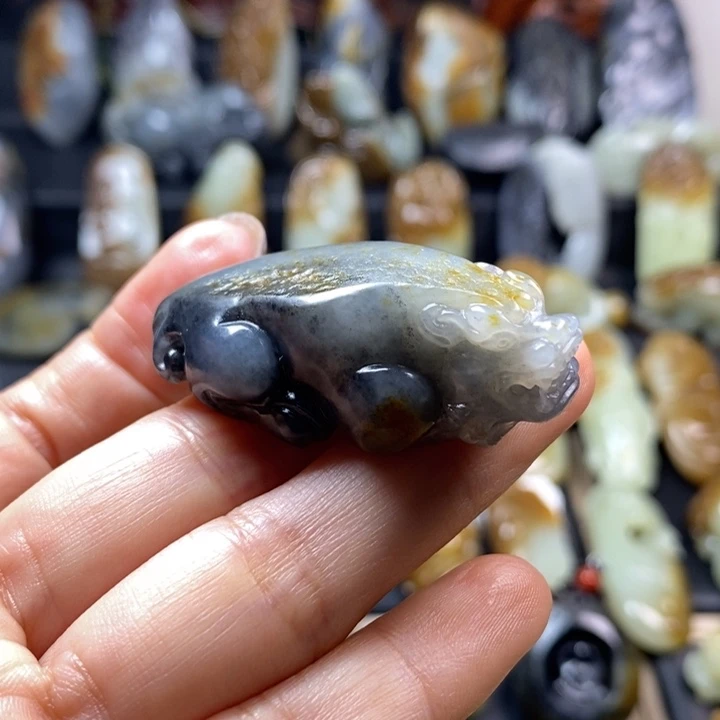 和田玉未镶嵌挂件