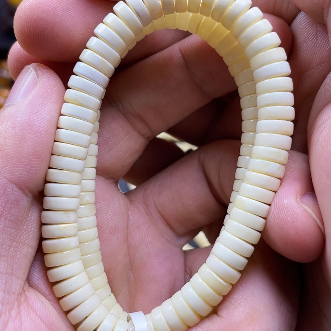 未镶嵌琥珀珠宝奇石多样性发其一