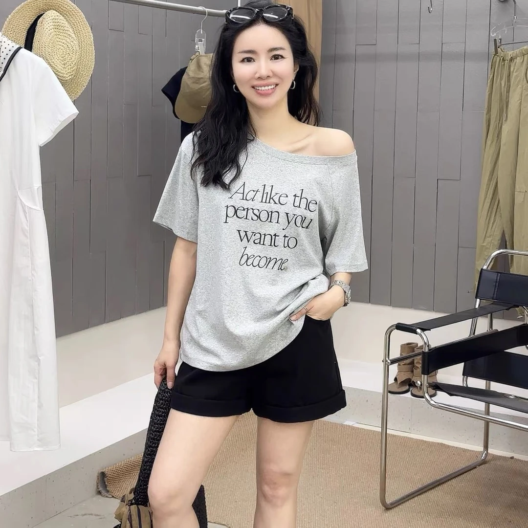 2025夏季新款字母印花一字领露肩短袖T恤女时尚上衣潮