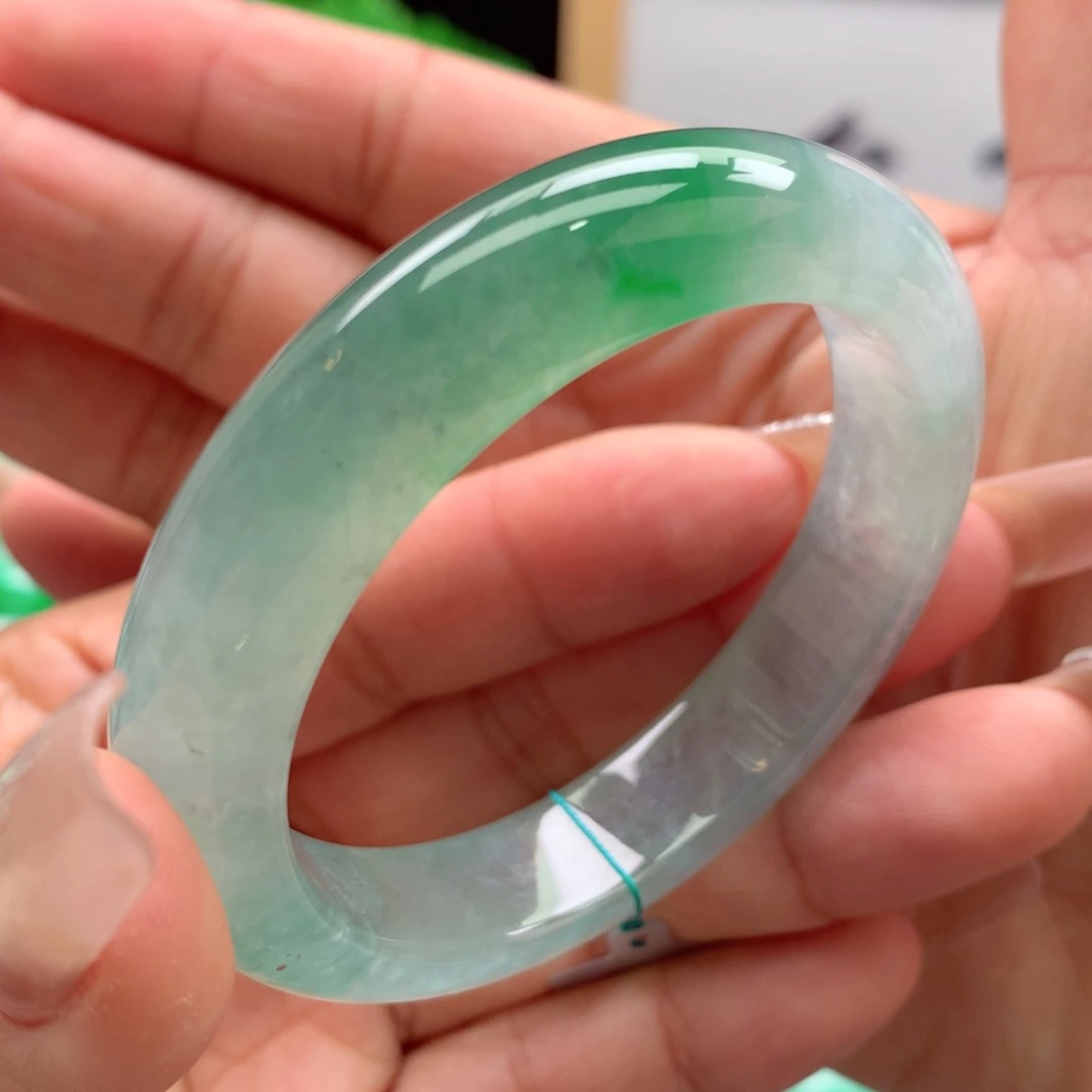 未镶嵌手镯翡翠缅甸