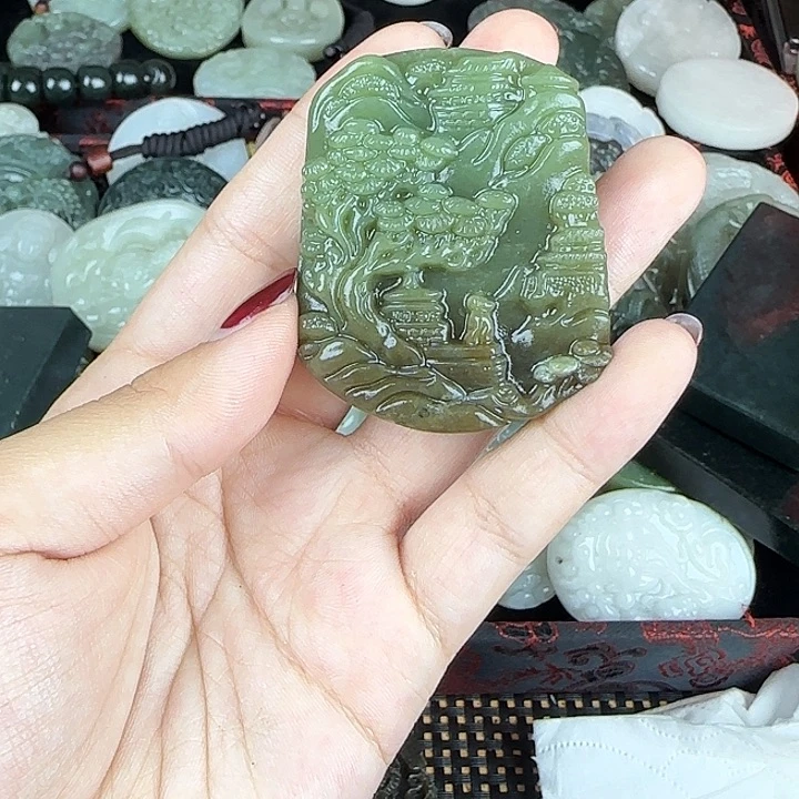 和田玉未镶嵌颈饰