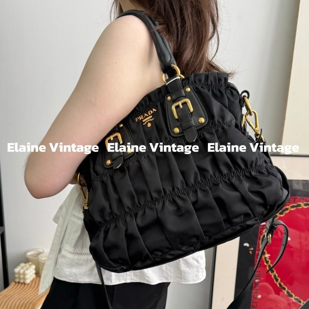 95新 Prada/普拉达 黑色Prada褶皱托特包33cm/Y722