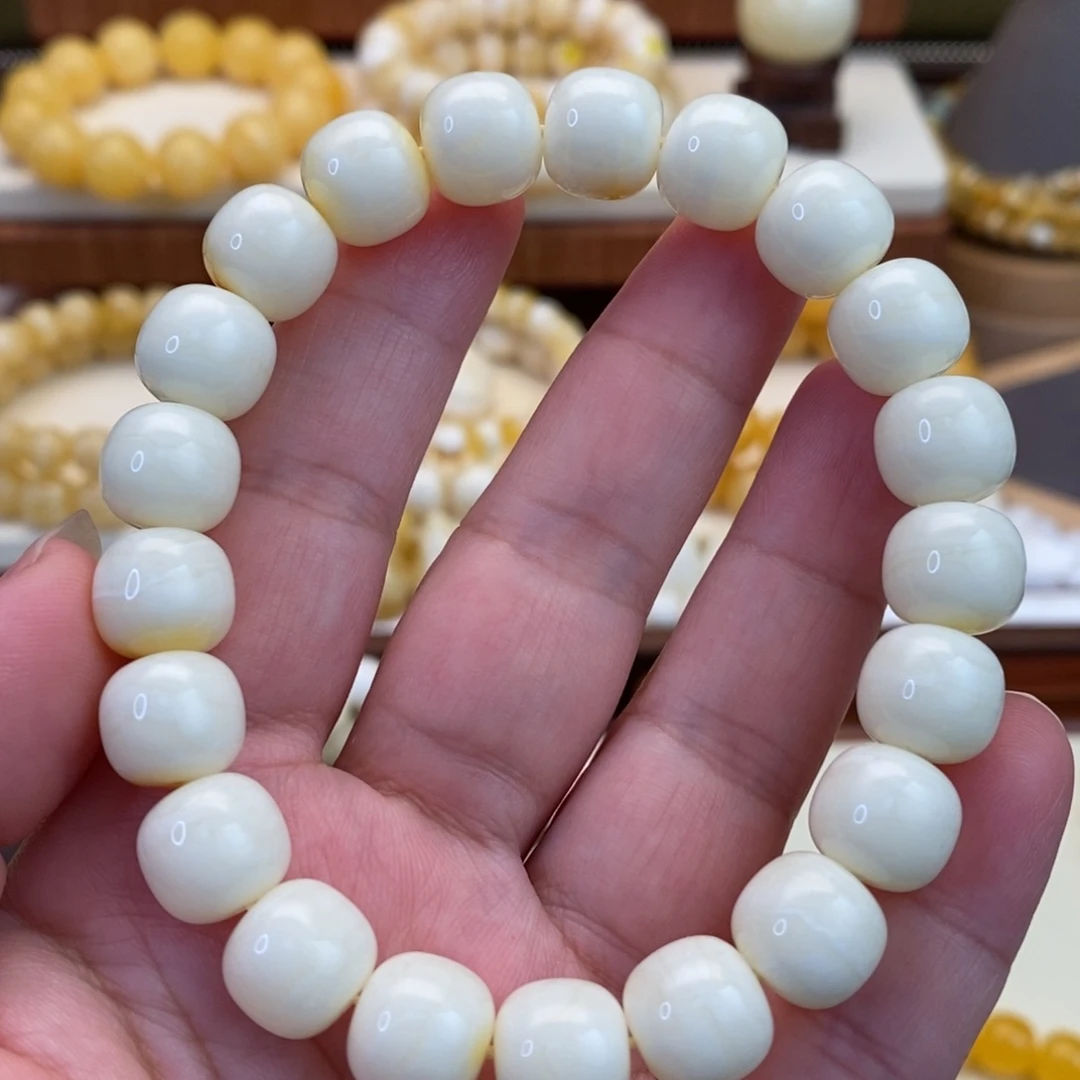 【闪购商品】未镶嵌蜜蜡裸石11➕