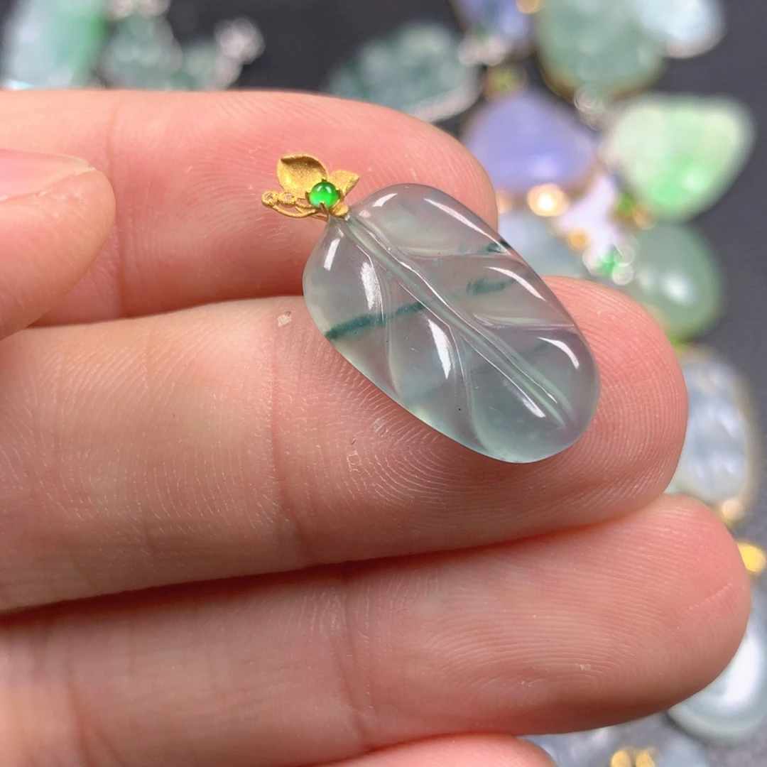 【闪购商品】翡翠颈饰18K金镶嵌翡翠