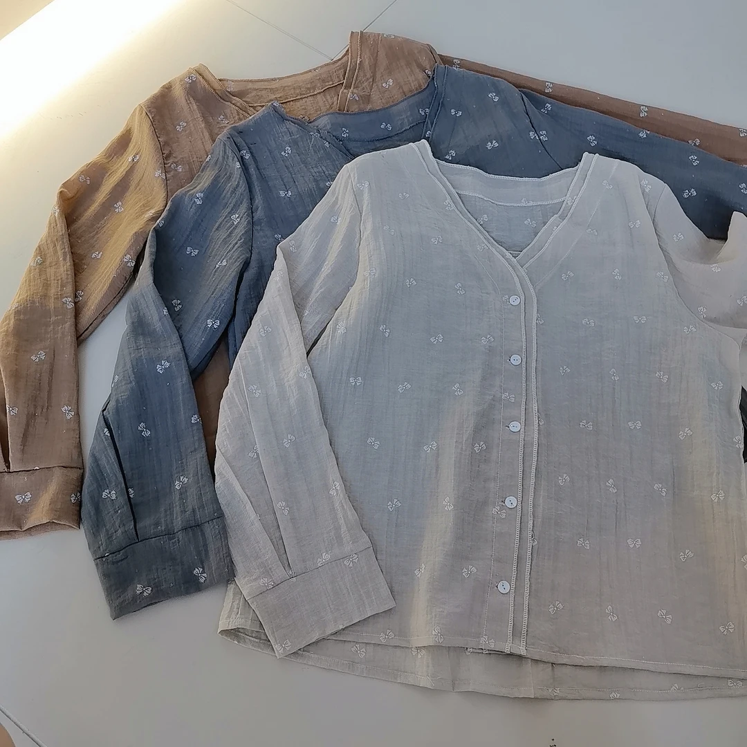 H韩系简约双层花边V领防晒宽松衬衫 S25827