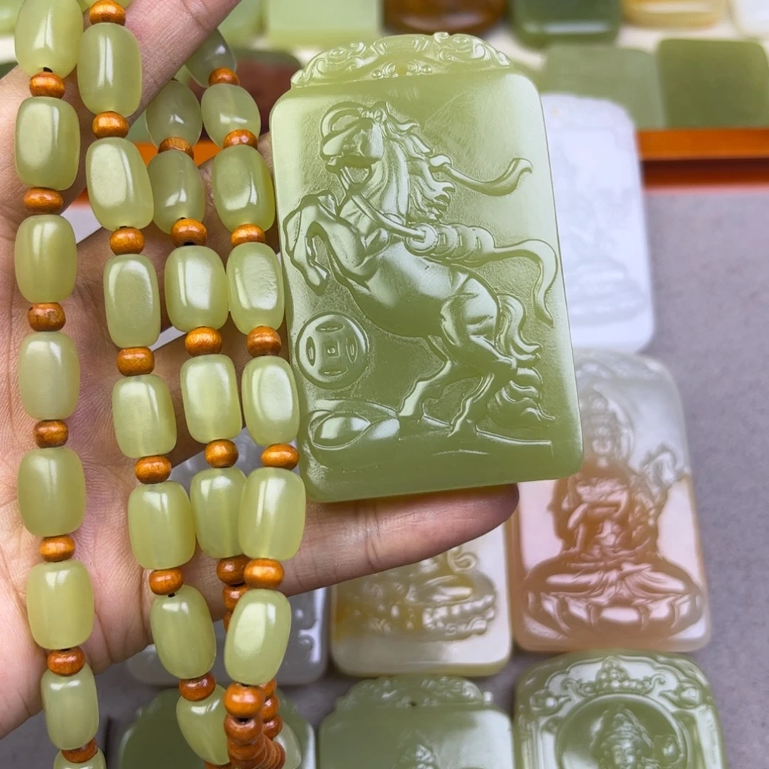 新疆昆仑山料小马