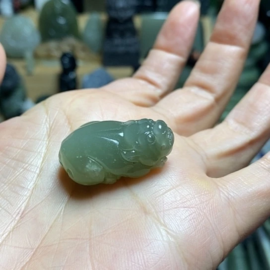 未镶嵌和田玉（糖玉）珠宝半成品