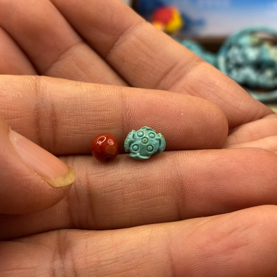 南红玛瑙未镶嵌珠宝奇石