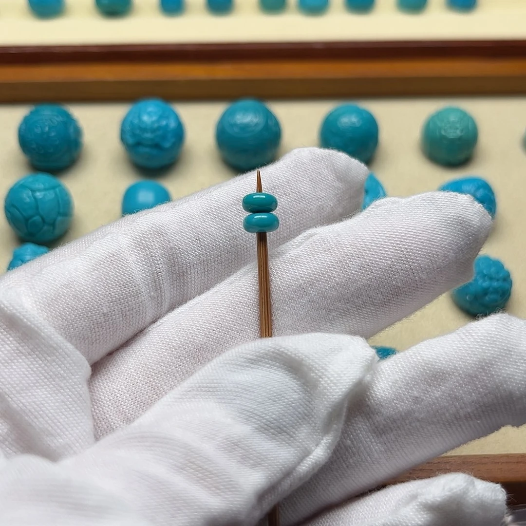 绿松石未镶嵌天然原矿绿松石无镶嵌隔珠5.2