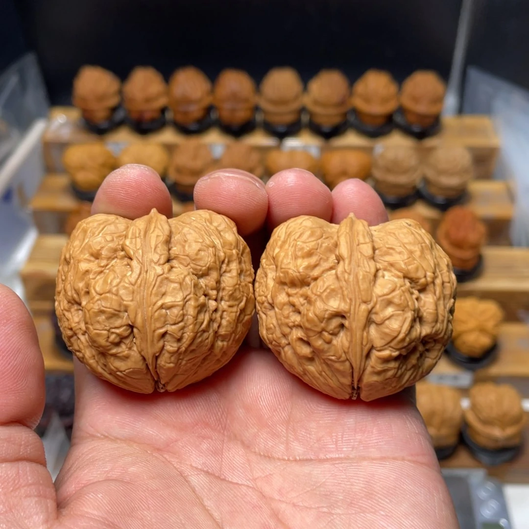 文玩核桃吊坠铁门墩45尺