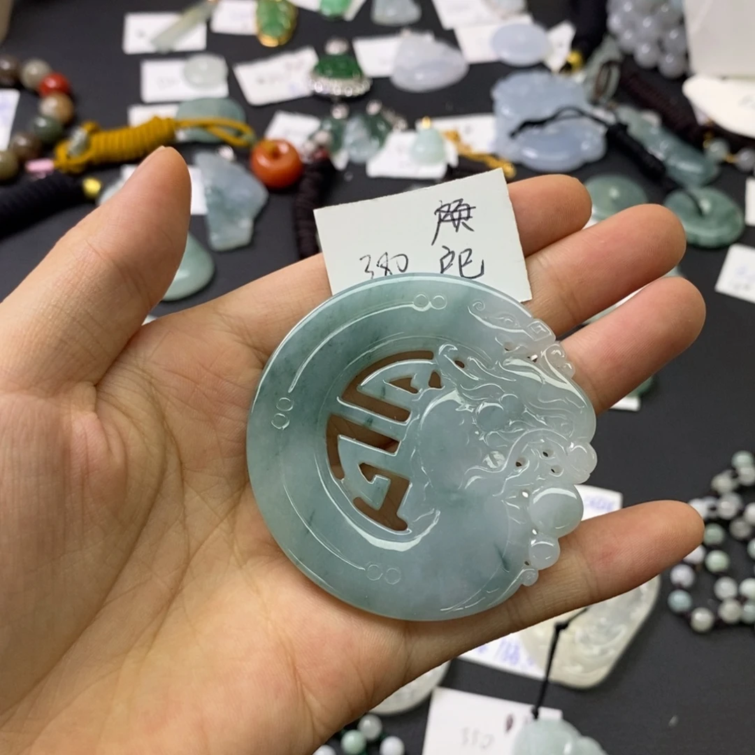 翡翠未镶嵌颈饰15799