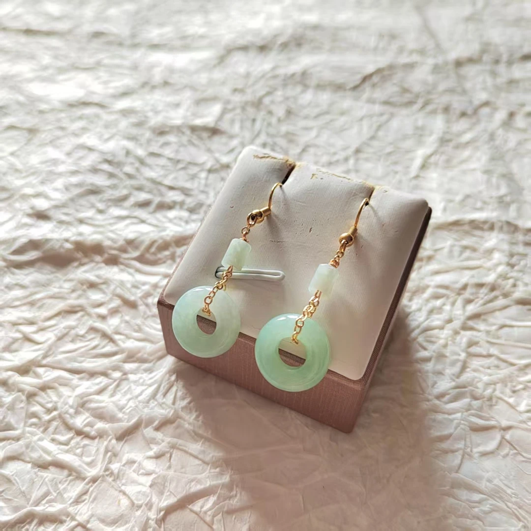 镶嵌翡翠甜甜圈耳钩精美时尚复古百搭女款耳饰