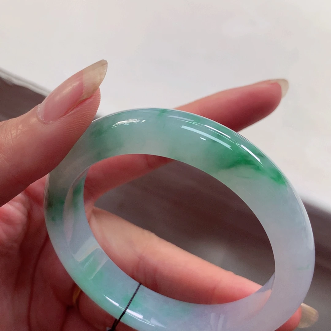 翡翠未镶嵌手镯天然翡翠手镯