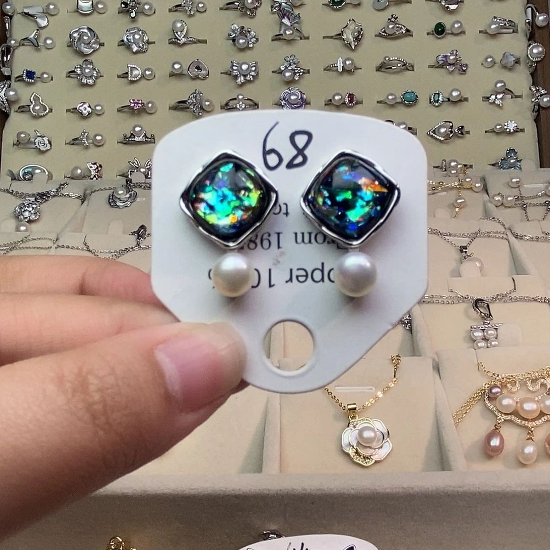 淡水珍珠银S925镶嵌耳饰