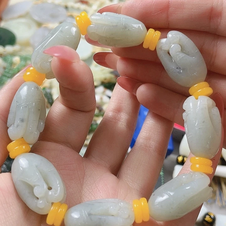 未镶嵌和田玉挂件