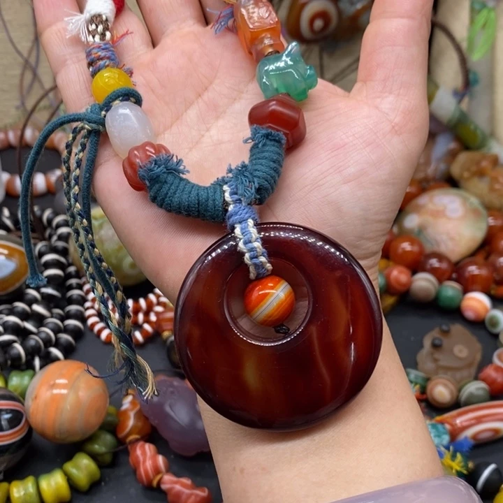 玛瑙/玉髓颈饰未镶嵌