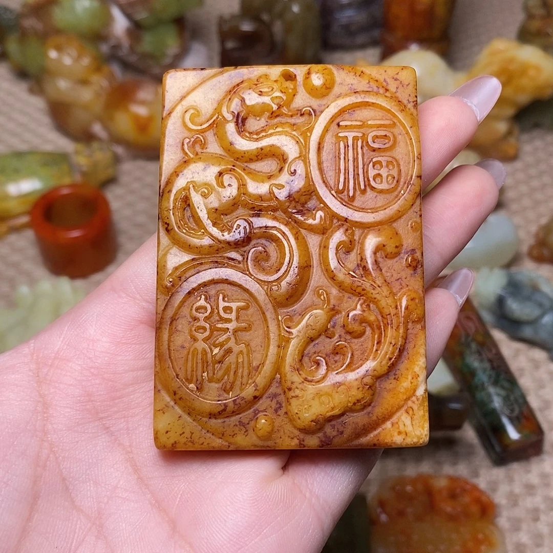 未镶嵌蛇纹石玉颈饰